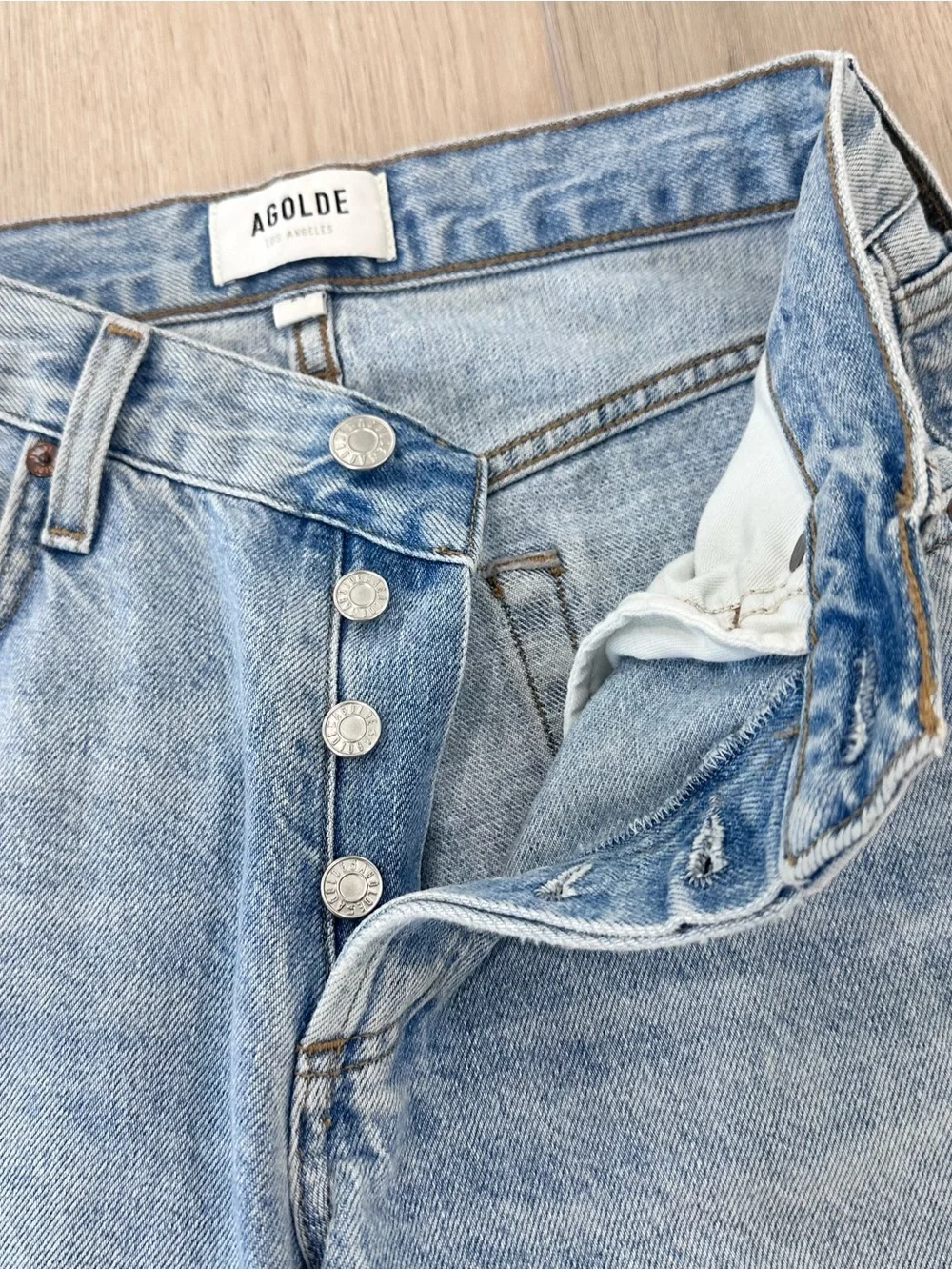 AGOLDE high waisted V waist baggy jeans size 24 light wash